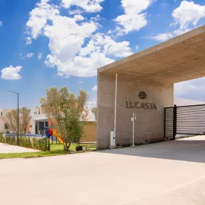CASAS RESIDENCIAL EN ZARÚ QUERETARO (PROYECTA LUCASTA).